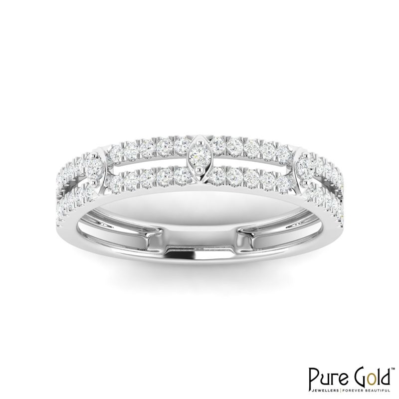 18K Gold Lineage Ring with Diamonds