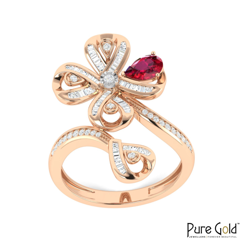 18K Gold Bloom Clover Ring with Diamonds